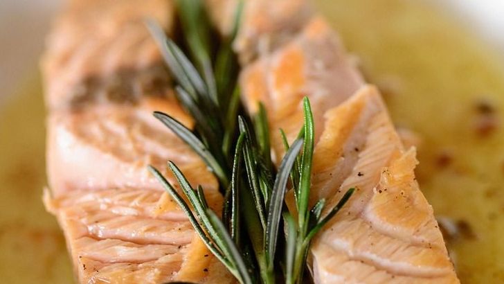 8 Simple Dinners Nutrition Experts Say Could Add Years to Your Life