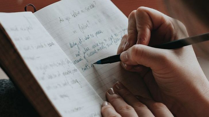 7 Lifestyle Habits Psychologists Say Instantly Boost Happiness