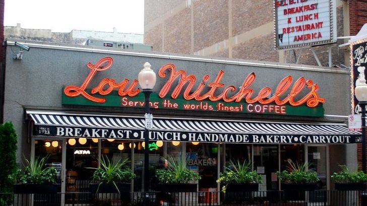 10 Forgotten Roadside Diners Travelers Still Talk About Decades Later