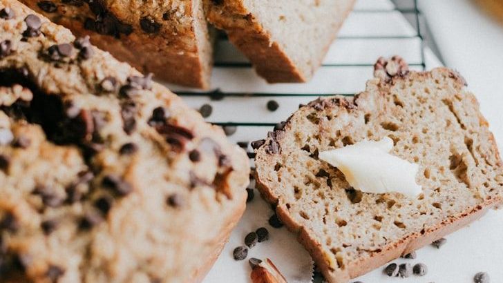 Convenience Meets Nutrition: Smart Snacks for Busy Days