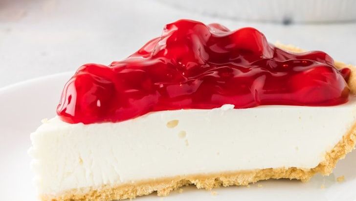 6 Dessert Red Flags Pastry Chefs Avoid Ordering At Restaurants, According To Culinary Pros