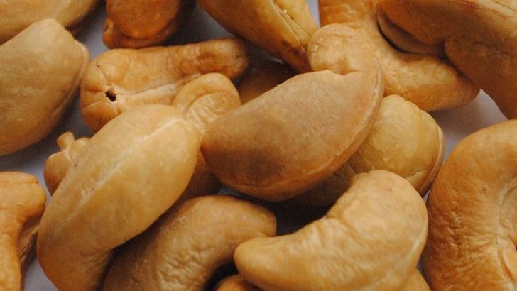 Yes, Cashews Are Healthy - But Here's Why Moderation Matters