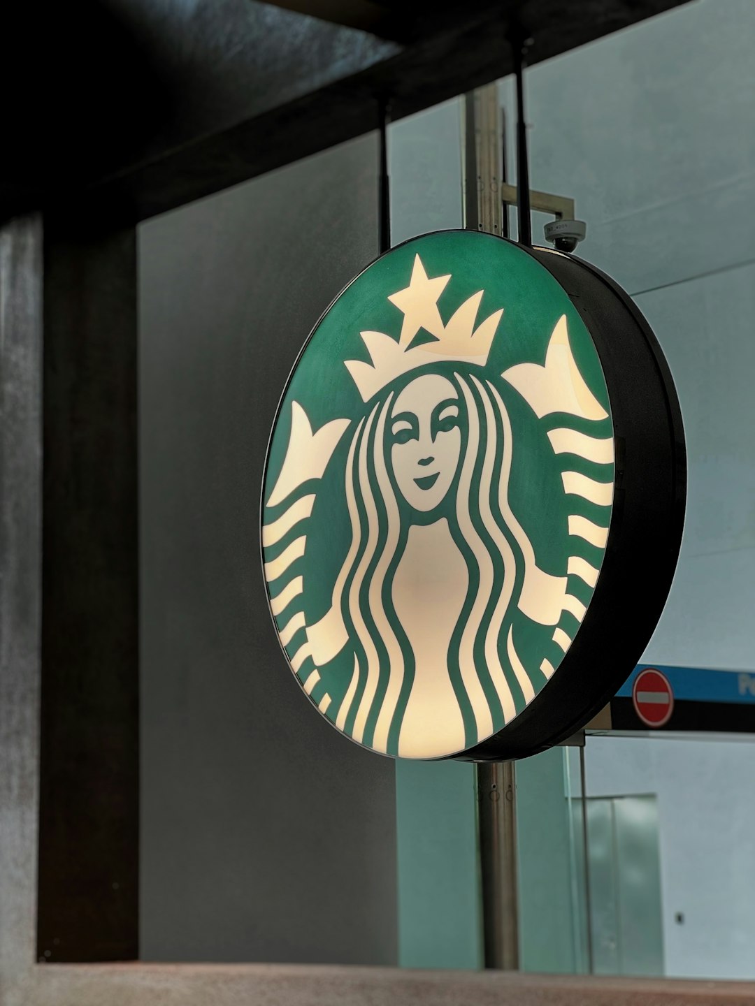 Starbucks turnaround plan ‘is working,’ Niccol says