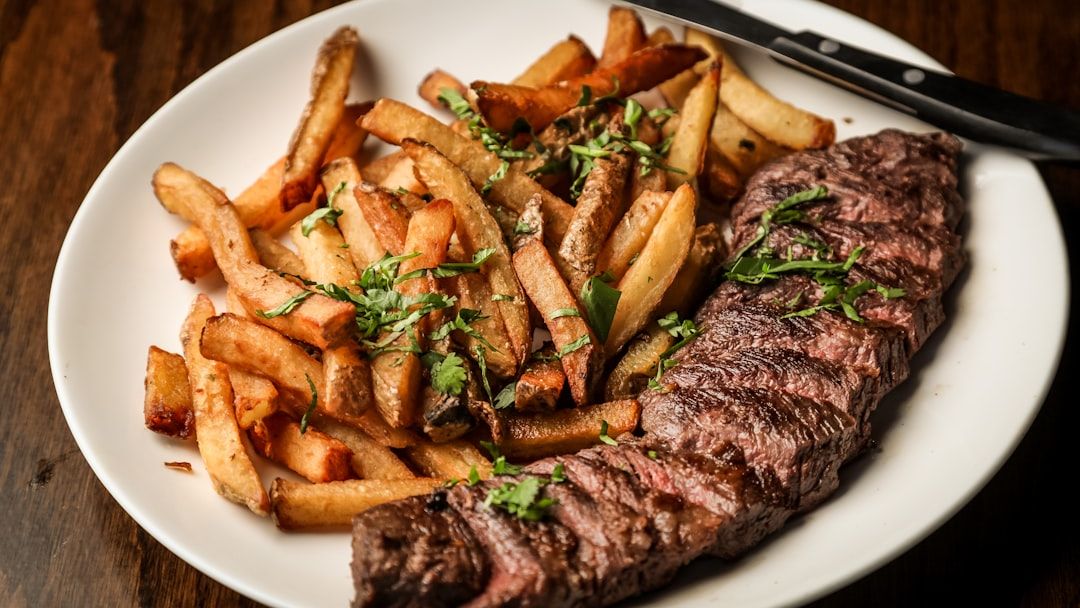 Chef Shares 6 Steakhouse Meals Worth Ordering - and 4 You Should Skip