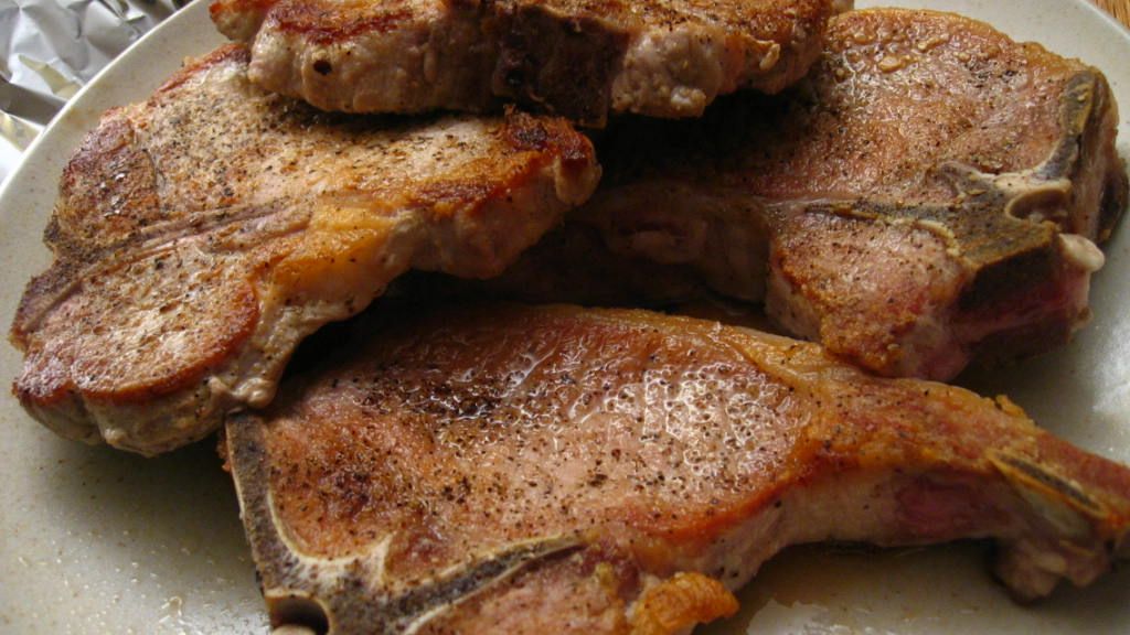 11 Retro Dishes Middle-Class Families Served in the 1960s (Remember Any?)