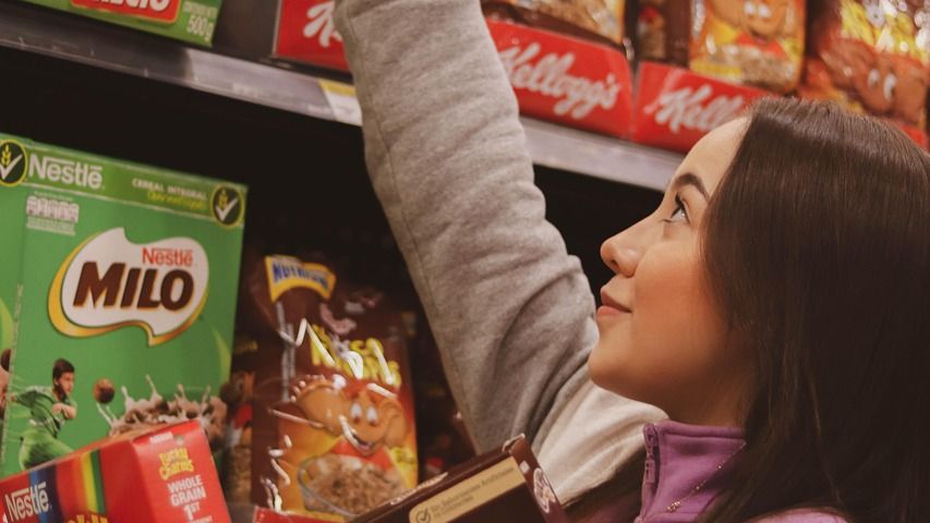 10 Ingredients Banned in Europe That Are Still Legal in US Snacks