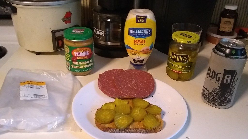 10 Strange Food Combinations Pregnant Women Swear By