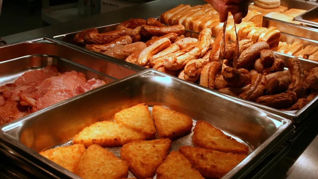 Why Middle-Class Buffets Are Vanishing Across America