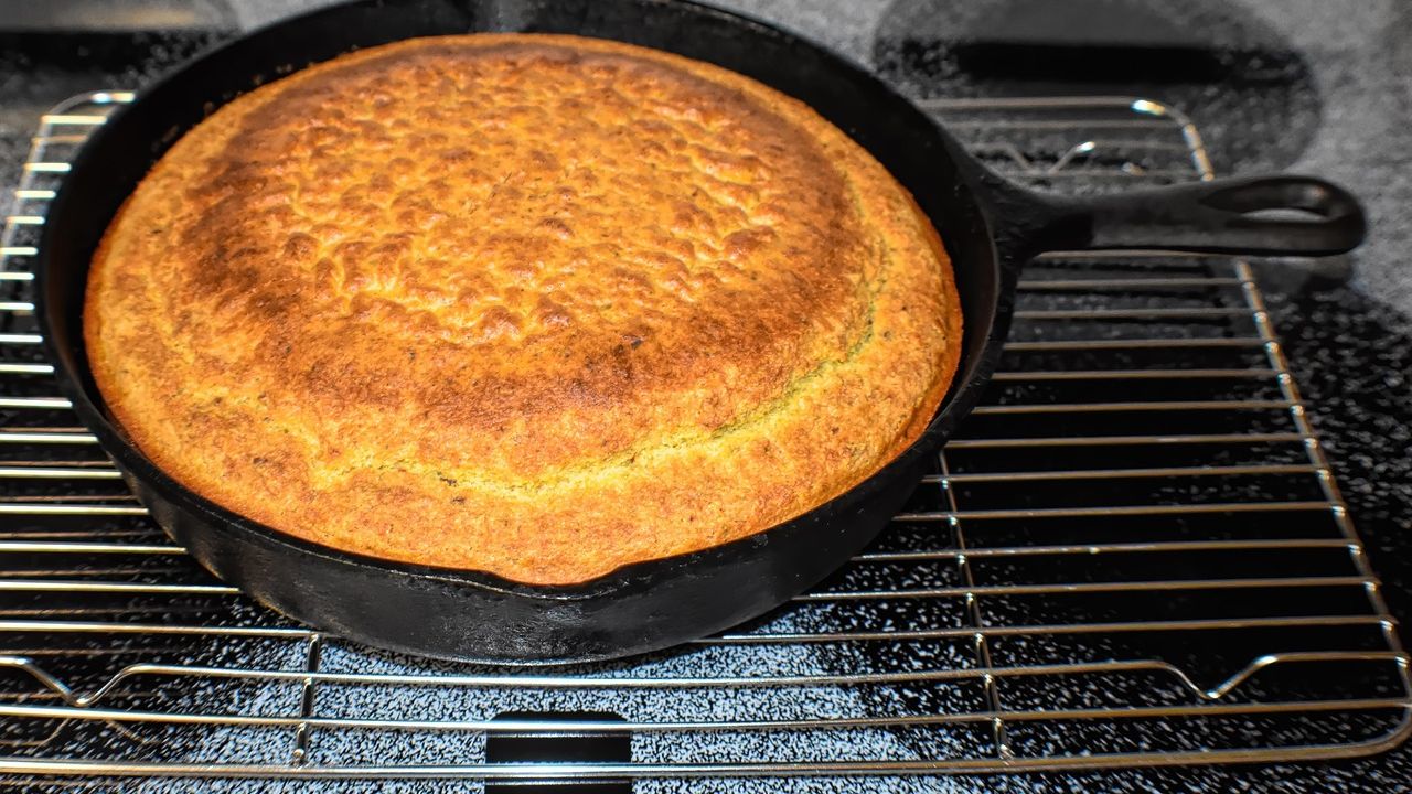 Why Bakers Are Ditching Non-Stick Pans for Cast Iron