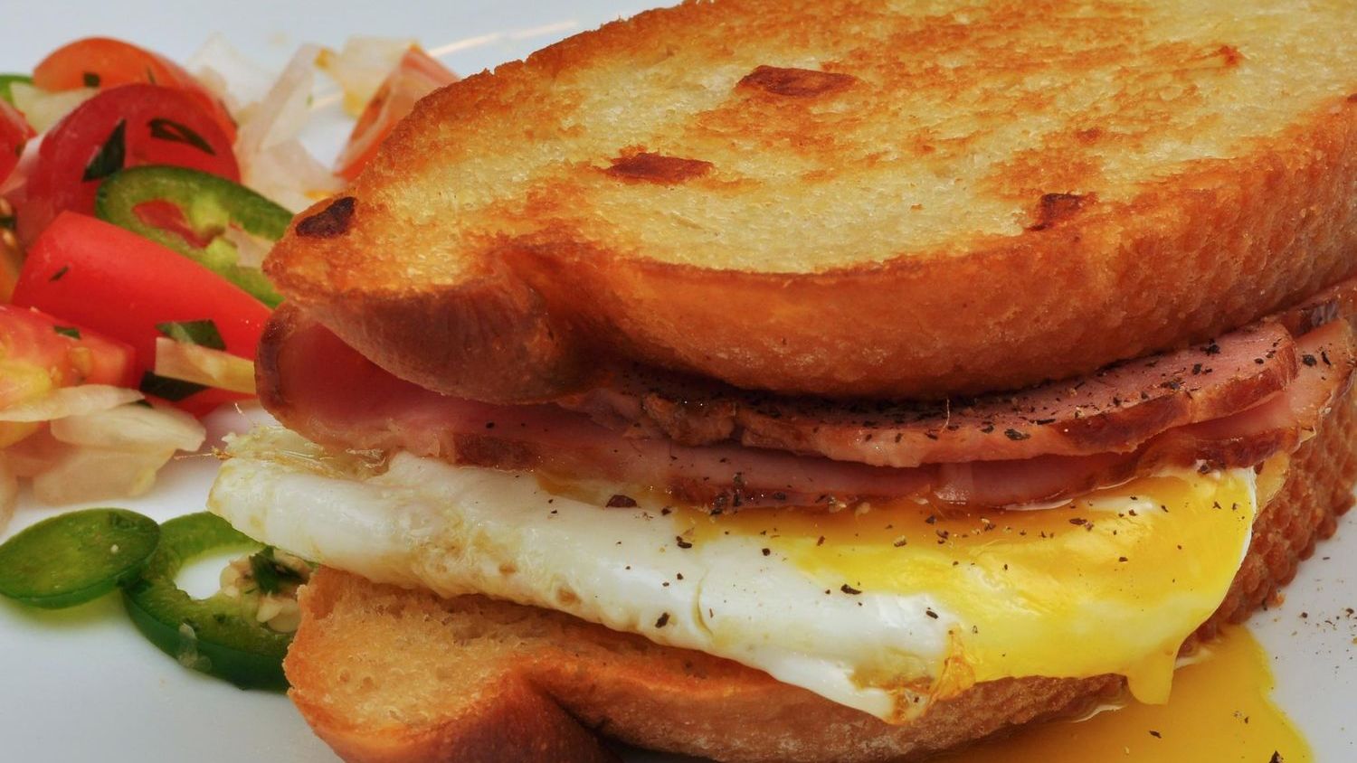 7 Fast-Food Breakfasts That Are Actually Dietitian-Approved