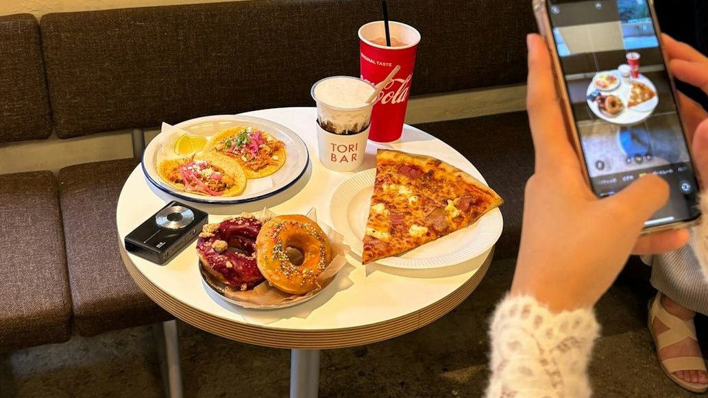 8 Red Flags Fine Dining Servers Notice the Moment You Walk In