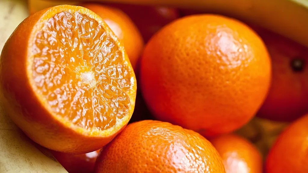 The Healthiest Fruits, Ranked From Least to Most Nutritious