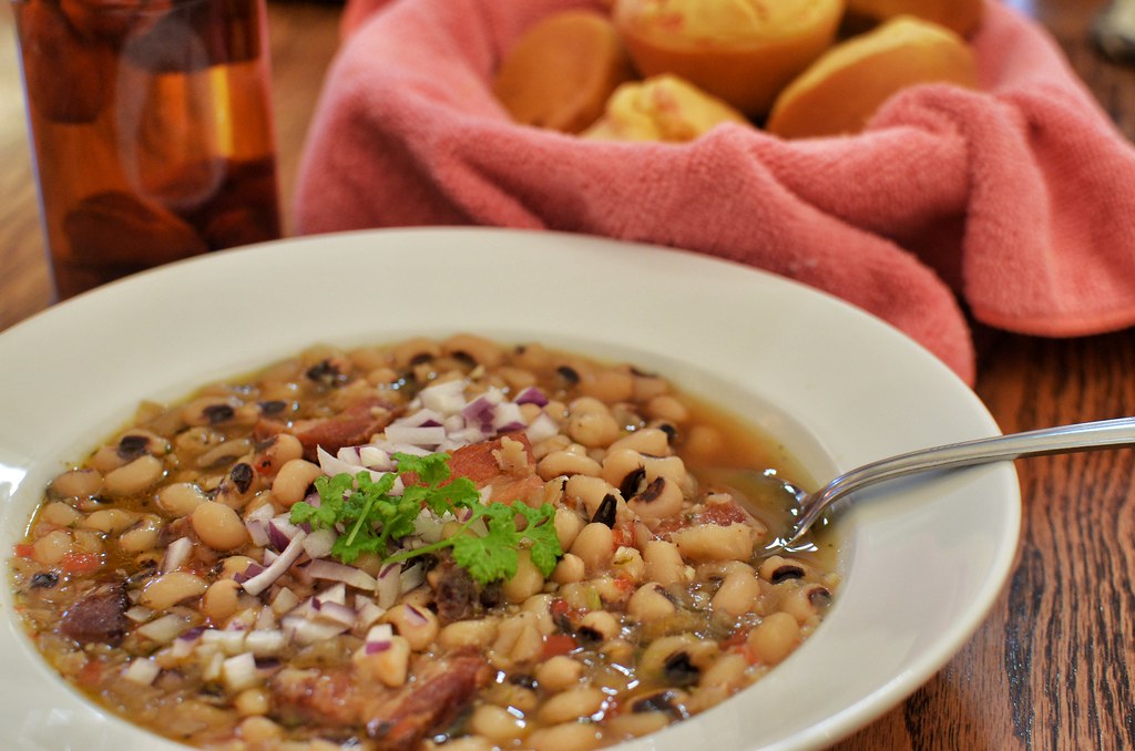 Warming Black-Eyed Peas to Welcome New Year’s Fortunes