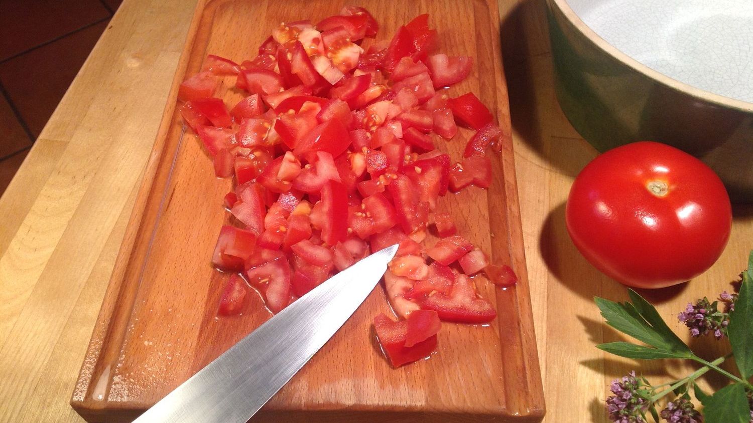 The 4 Kitchen Utensils Doctors Say You Should Throw Away Immediately