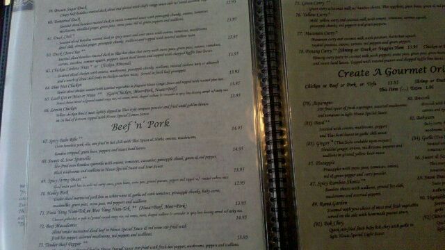 7 Menu Red Flags Chefs Say Mean You Should Leave Immediately