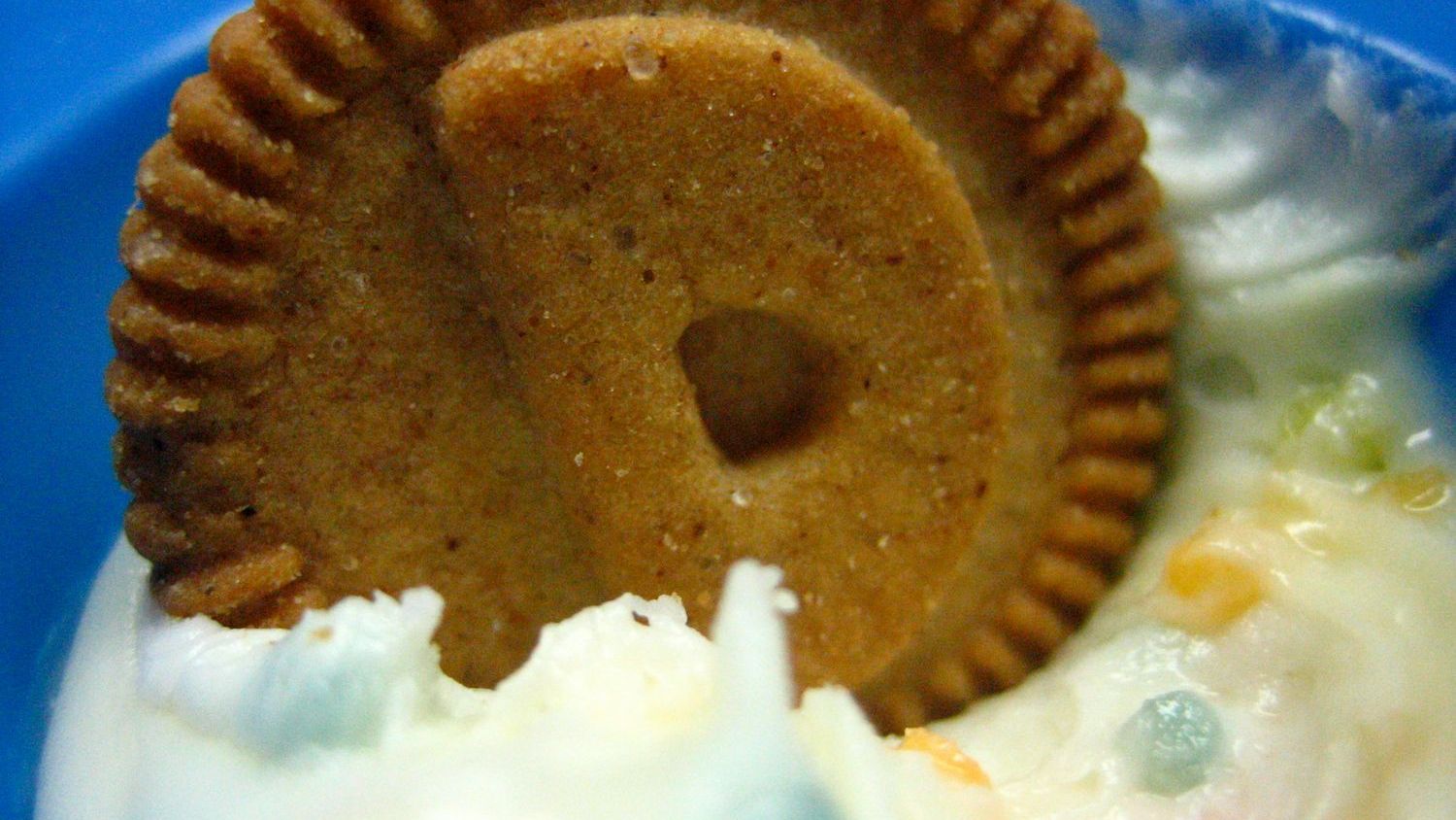 3 Discontinued '90s Snacks Everyone Still Misses