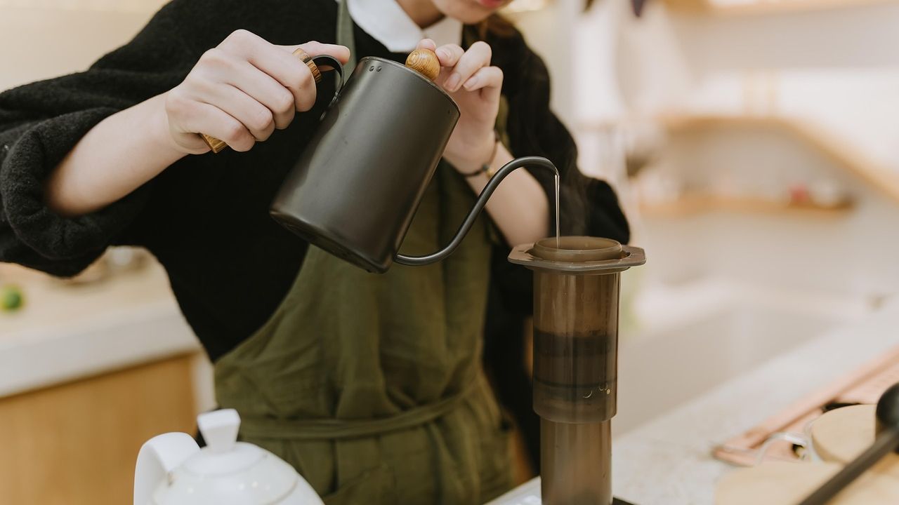 7 Coffee Shop Behaviors Baristas Secretly Can't Stand