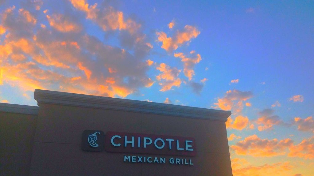 The 5 Chain Restaurants Americans Say Are the Most Overpriced, Survey Reveals