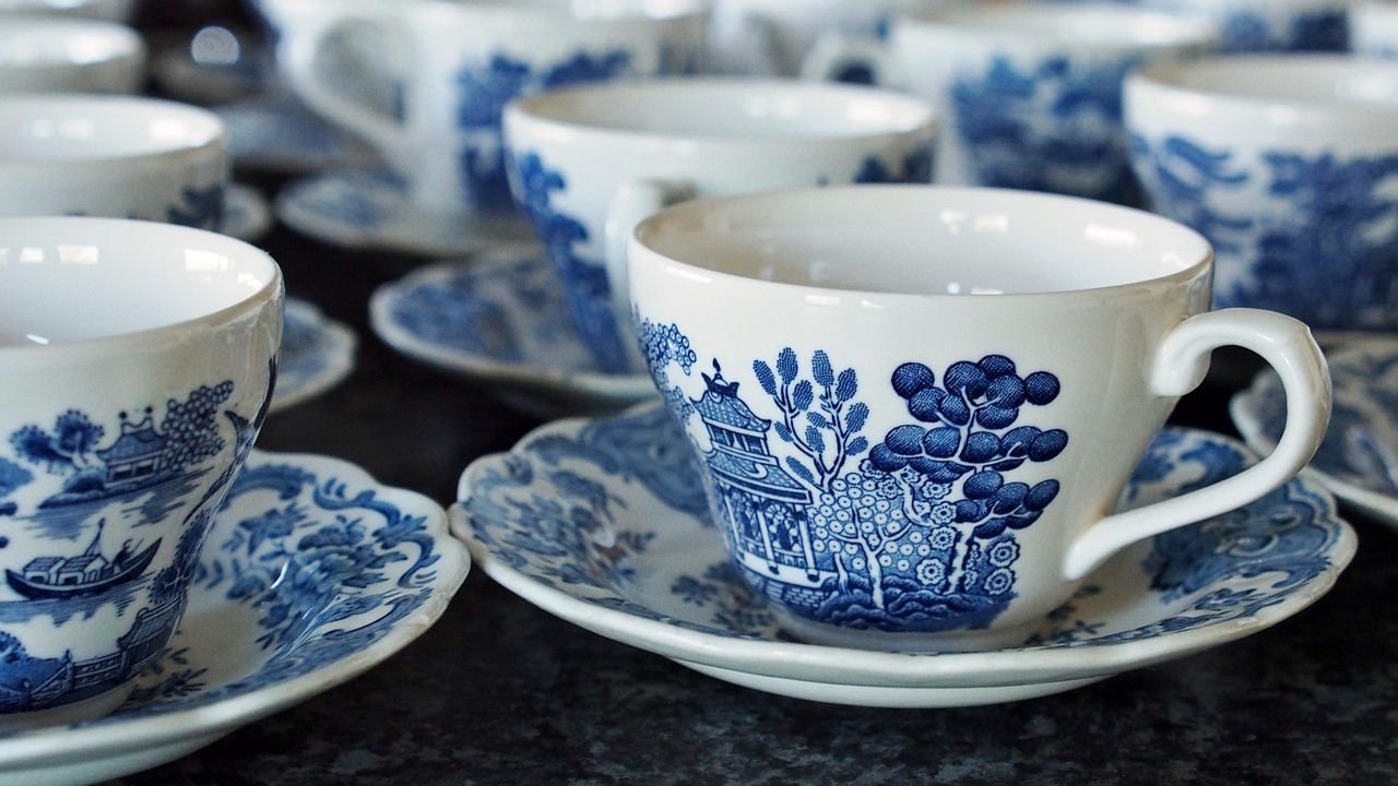 8 Vintage Kitchen Items From Grandma's Home Now Worth Big Money