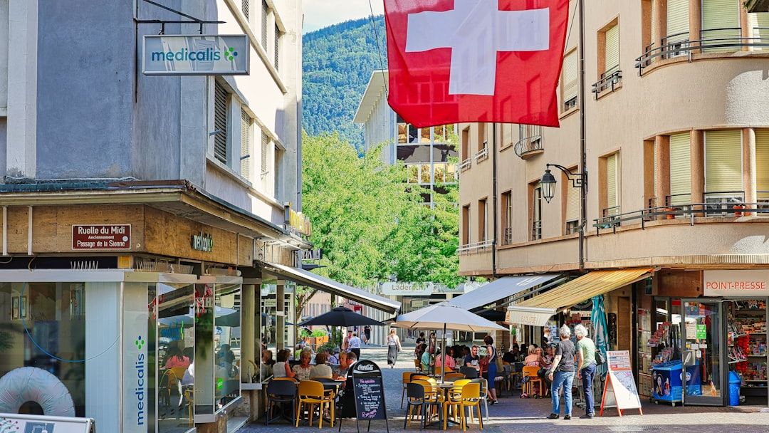 8 Countries Where Dining Out Is Cheap - and 2 Where It's a Luxury