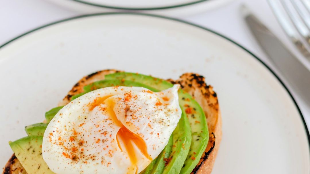 11 Menu Items Rarely Made Fresh, According to Former Cooks