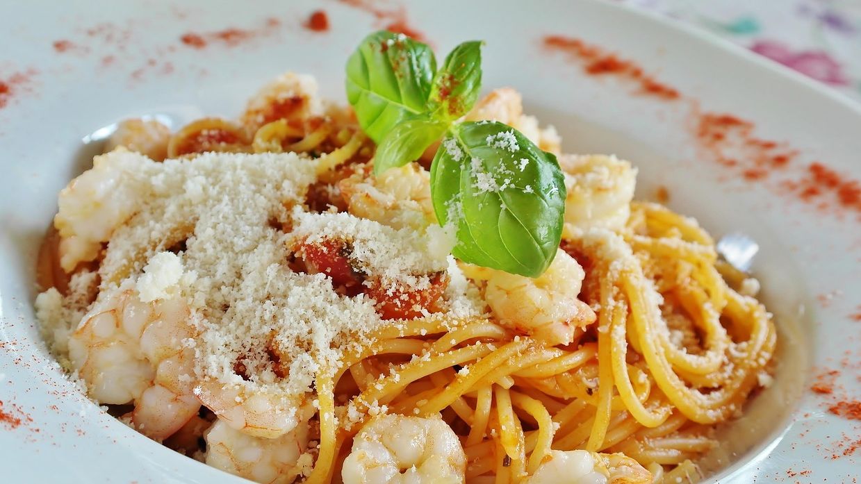 Chefs Confess: 10 Pasta Dishes They Avoid in Non-Italian Eateries