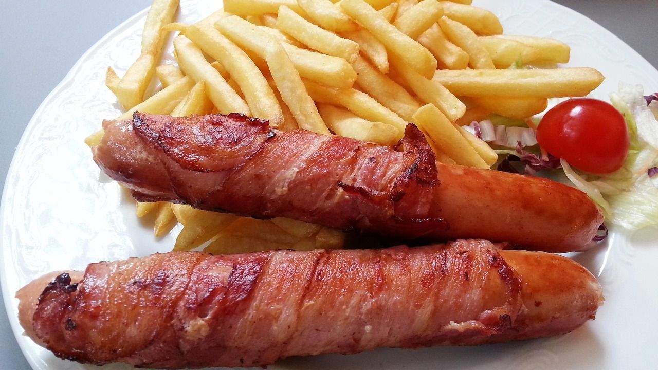 5 Forgotten Mid-Century Party Snacks That Deserve a Comeback, According to Historians