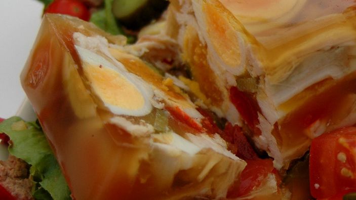 If You Had a Mother Who Cooked in the '70s, You'll Remember These 8 Aspic Dishes