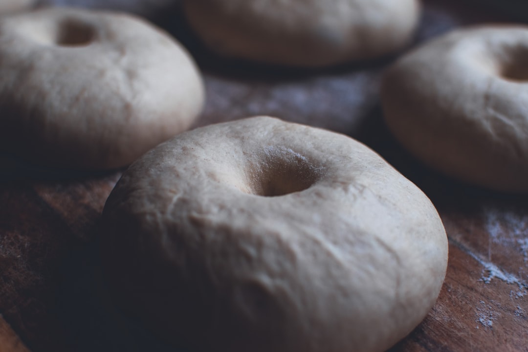 Do Americans prefer bagels or doughnuts?
