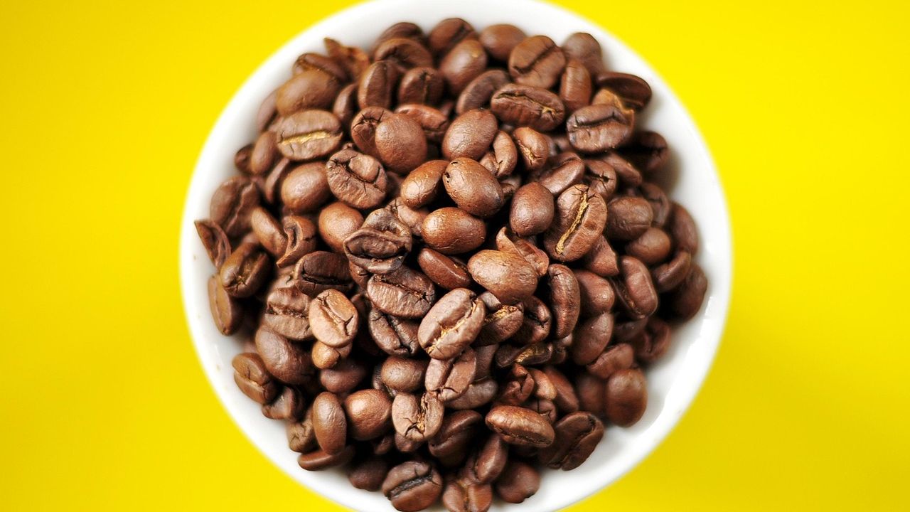 The 'Fibermaxxing' Guide: 7 High-Fiber Foods That Will Keep You Full for Hours