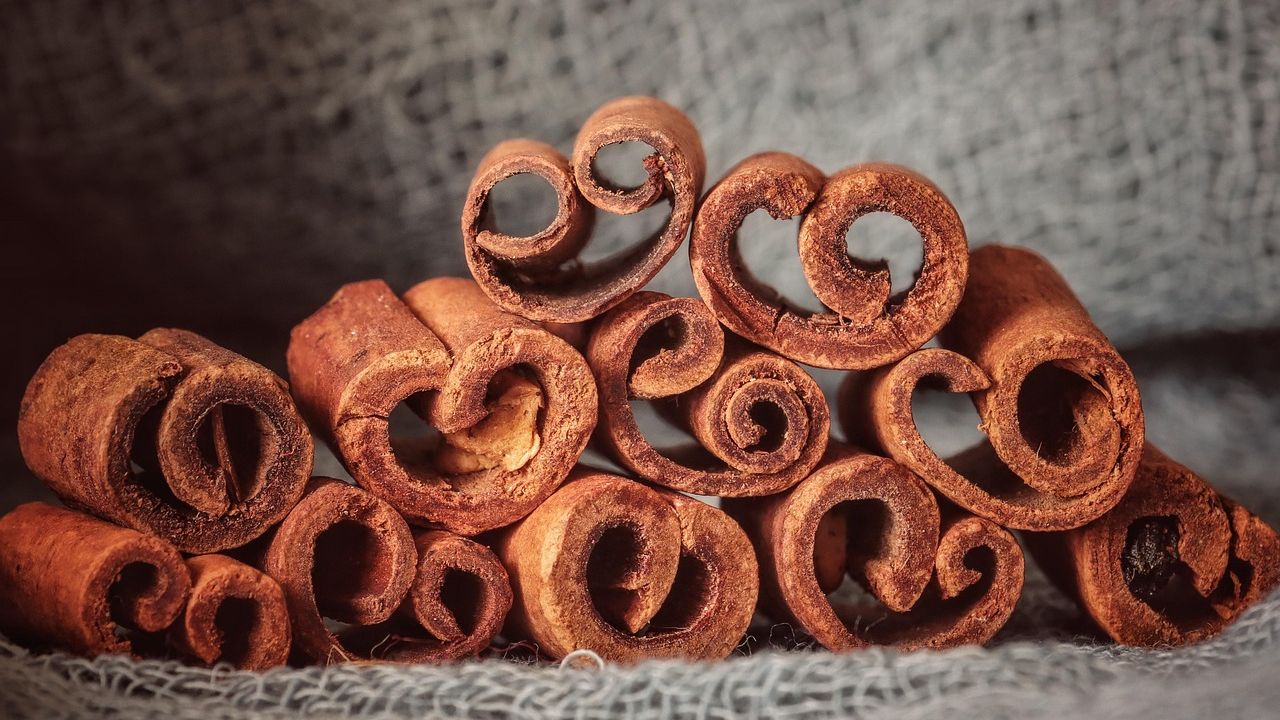 8 Everyday Pantry Ingredients That Could Be Worth 10x Their Weight in Gold