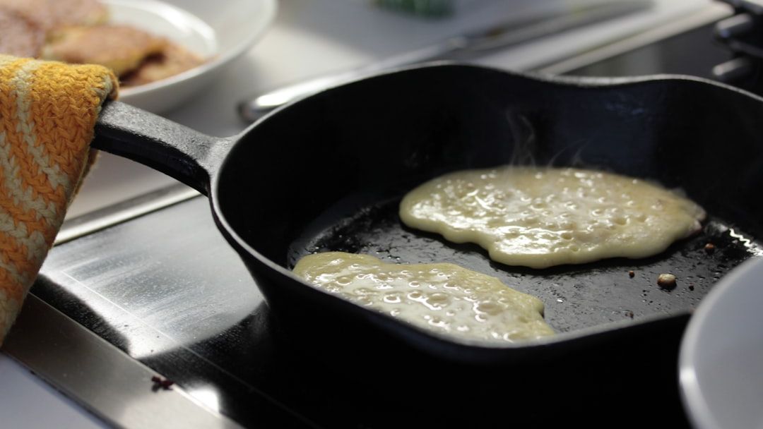 The Cast Iron Pattern Quietly Ruining Home-Cooked Meals in 2026