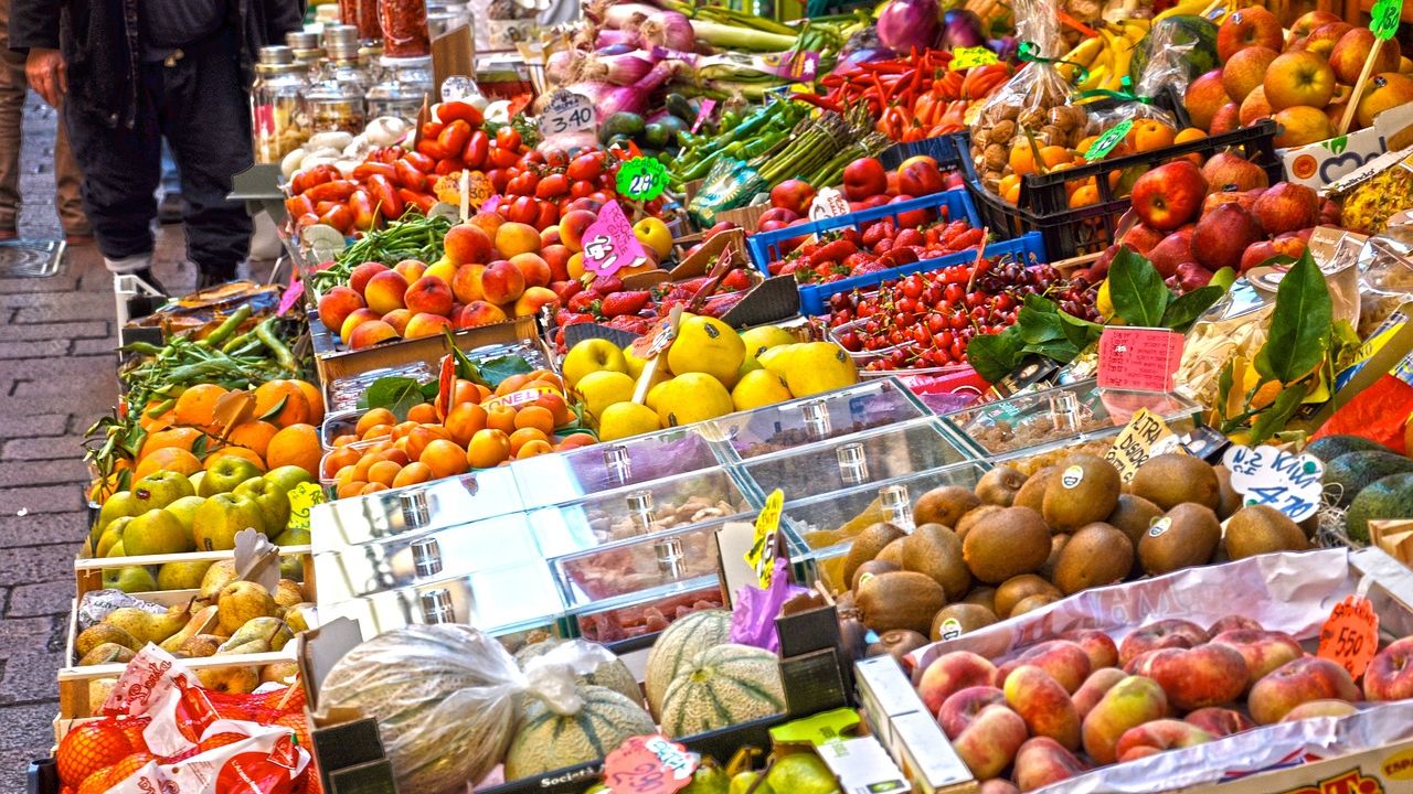 The Grocery Budget Americans Think They Need by 45 vs. What the Numbers Actually Show