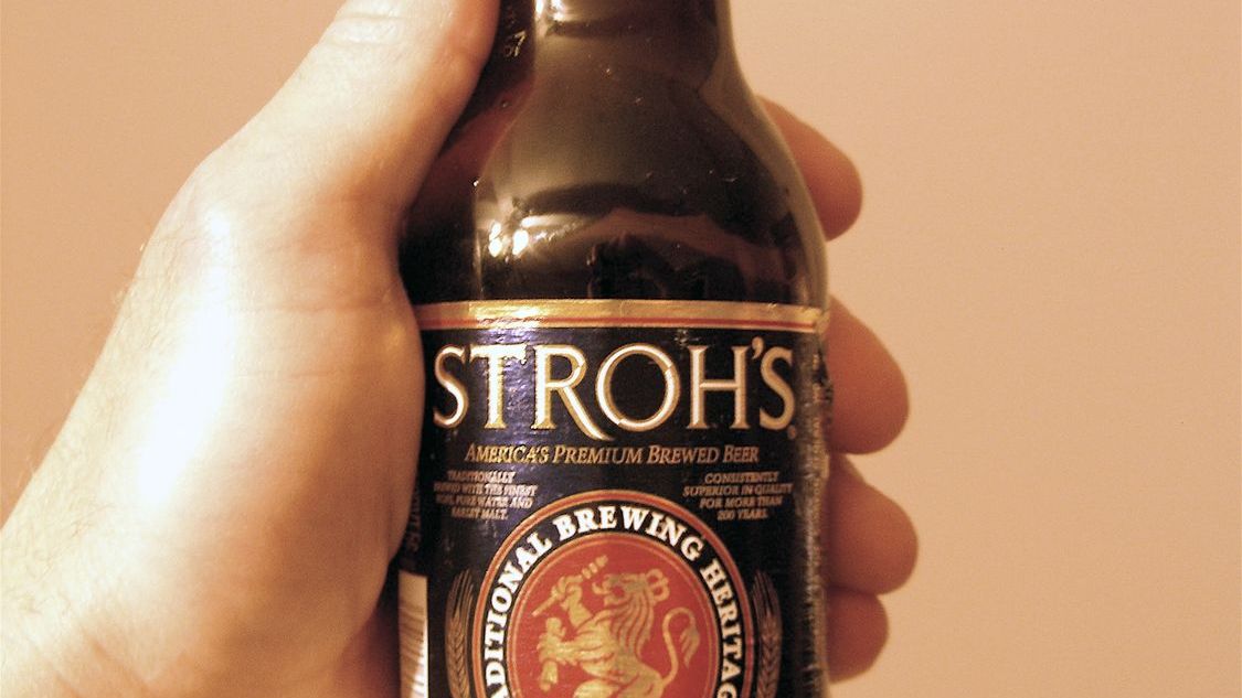 8 Discontinued Old-School Beers Americans Used to Drink