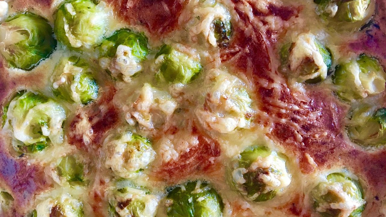 6 Retro Dishes Middle-Class Americans Commonly Ate in the 1960s