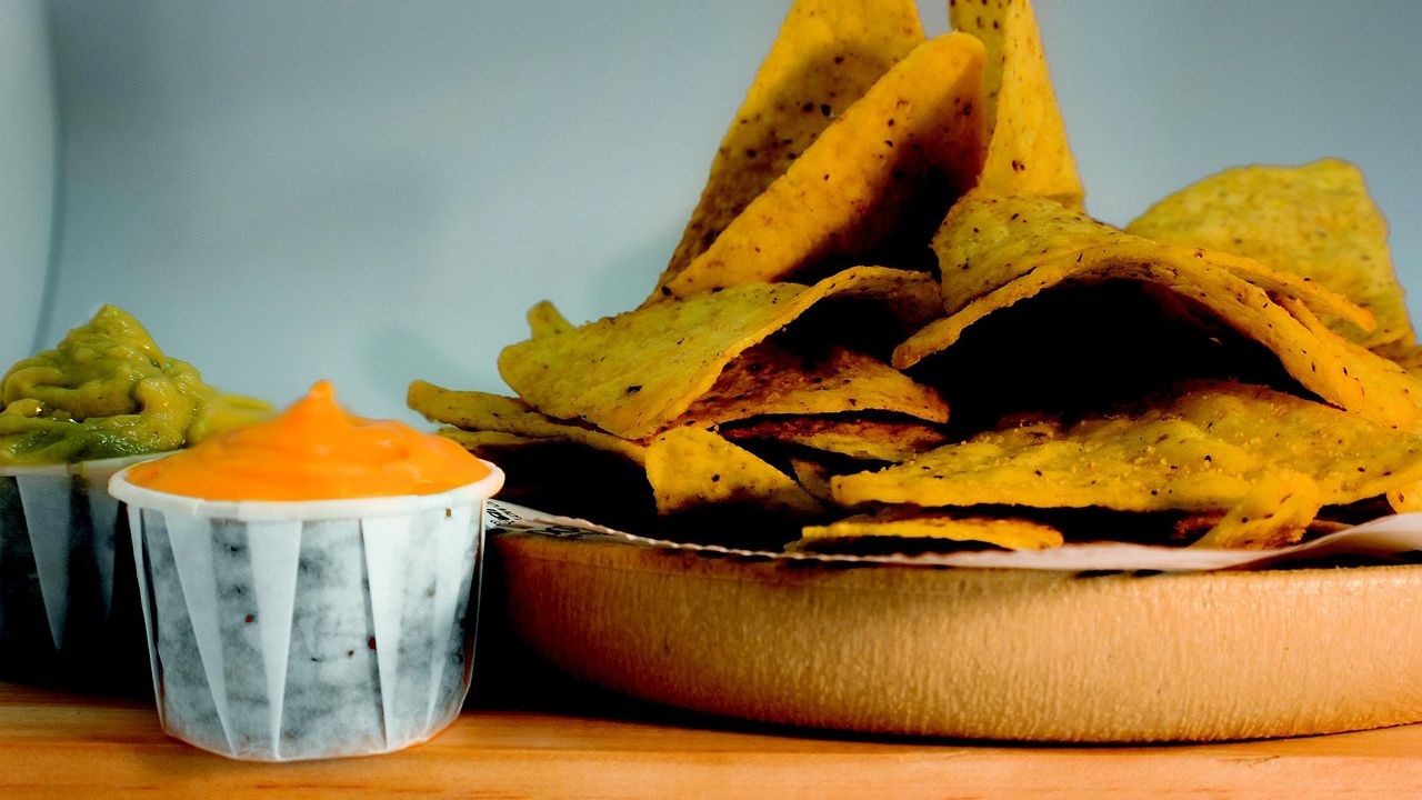 10 Taco Bell Secrets Employees Aren't Allowed to Share, According to Former Staff