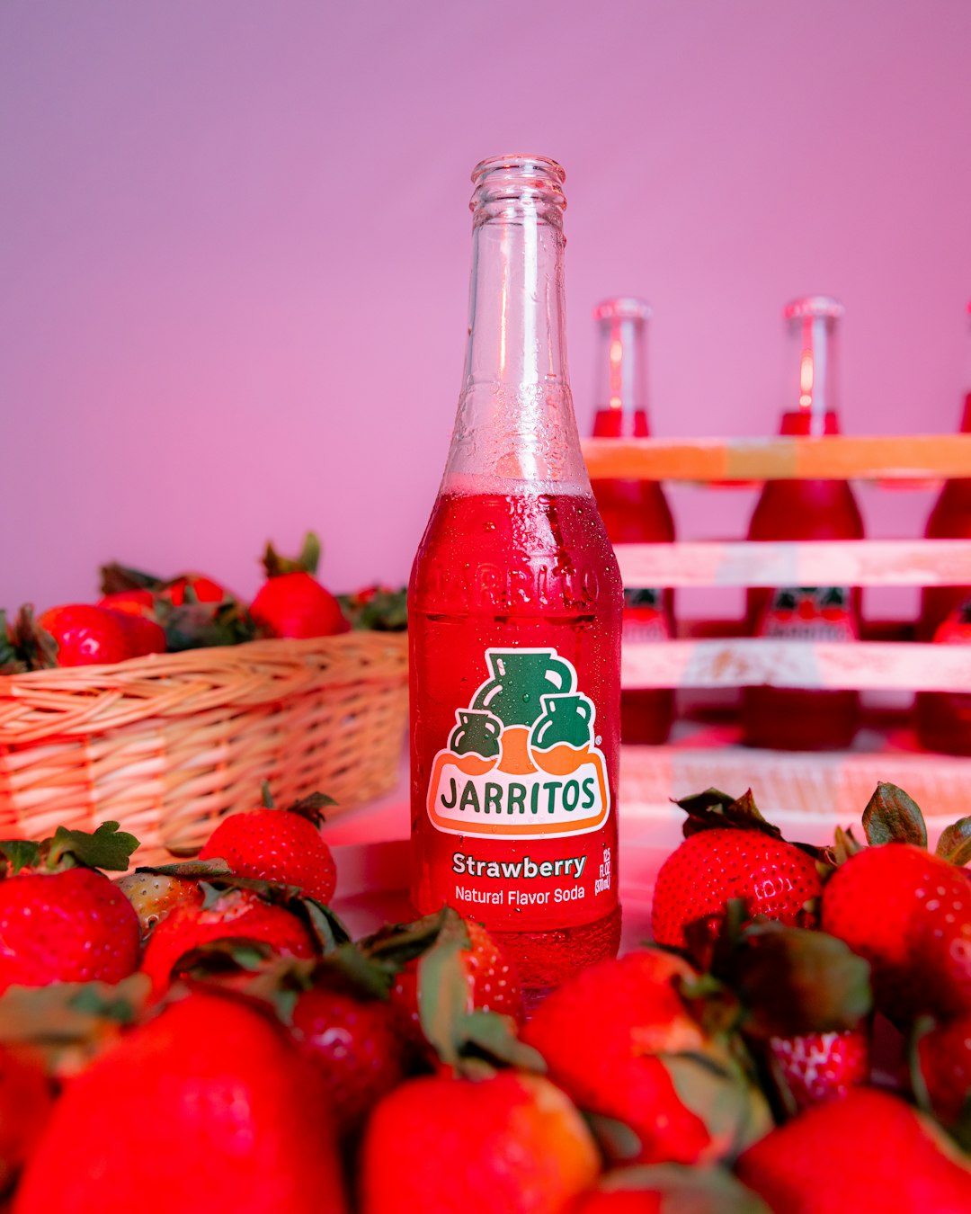 De La Calle Debuts Strawberry Citrus Soda