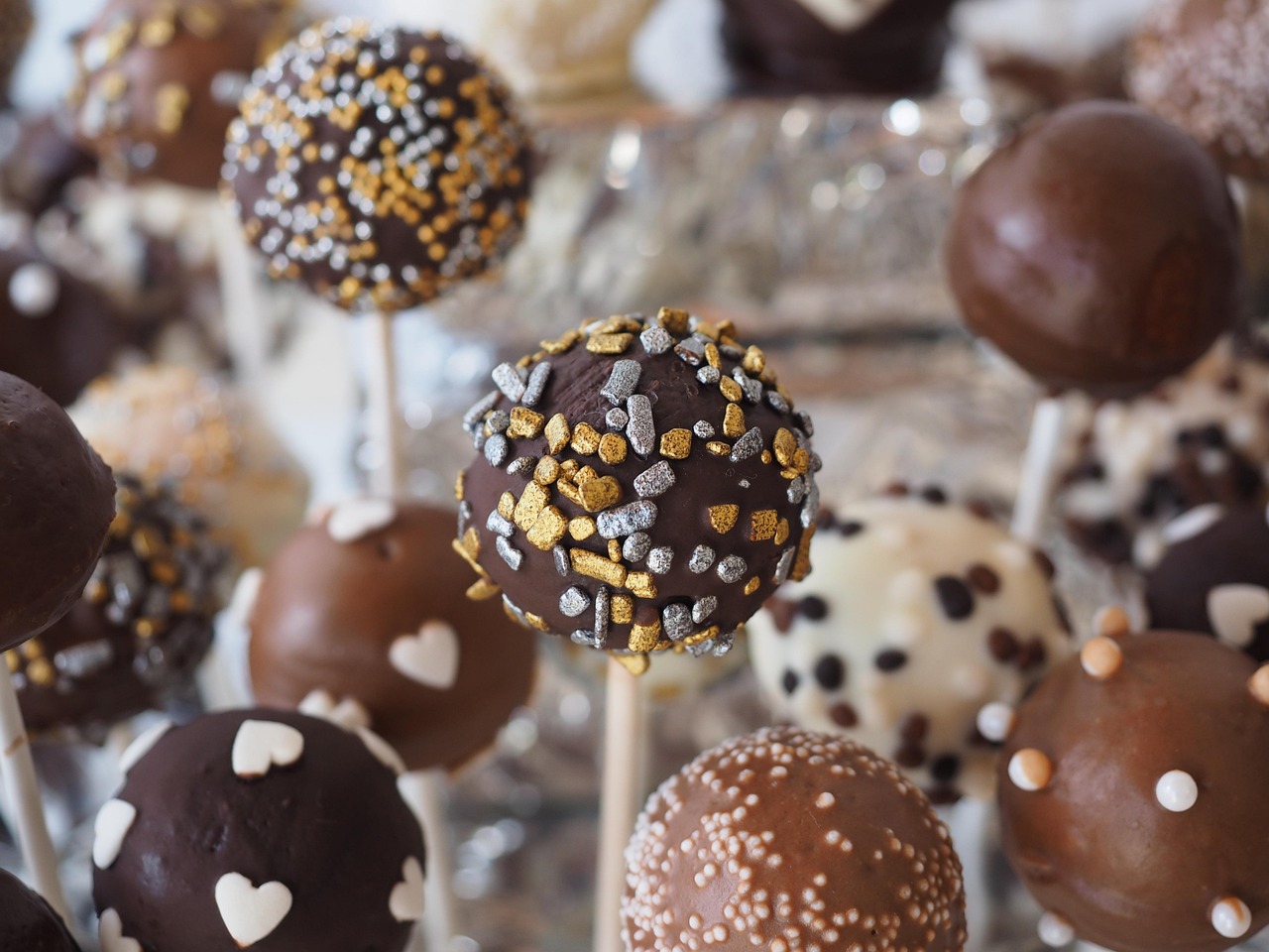 Pernigotti Showcases New Pralines and Chocolate Coins at ISM 2026