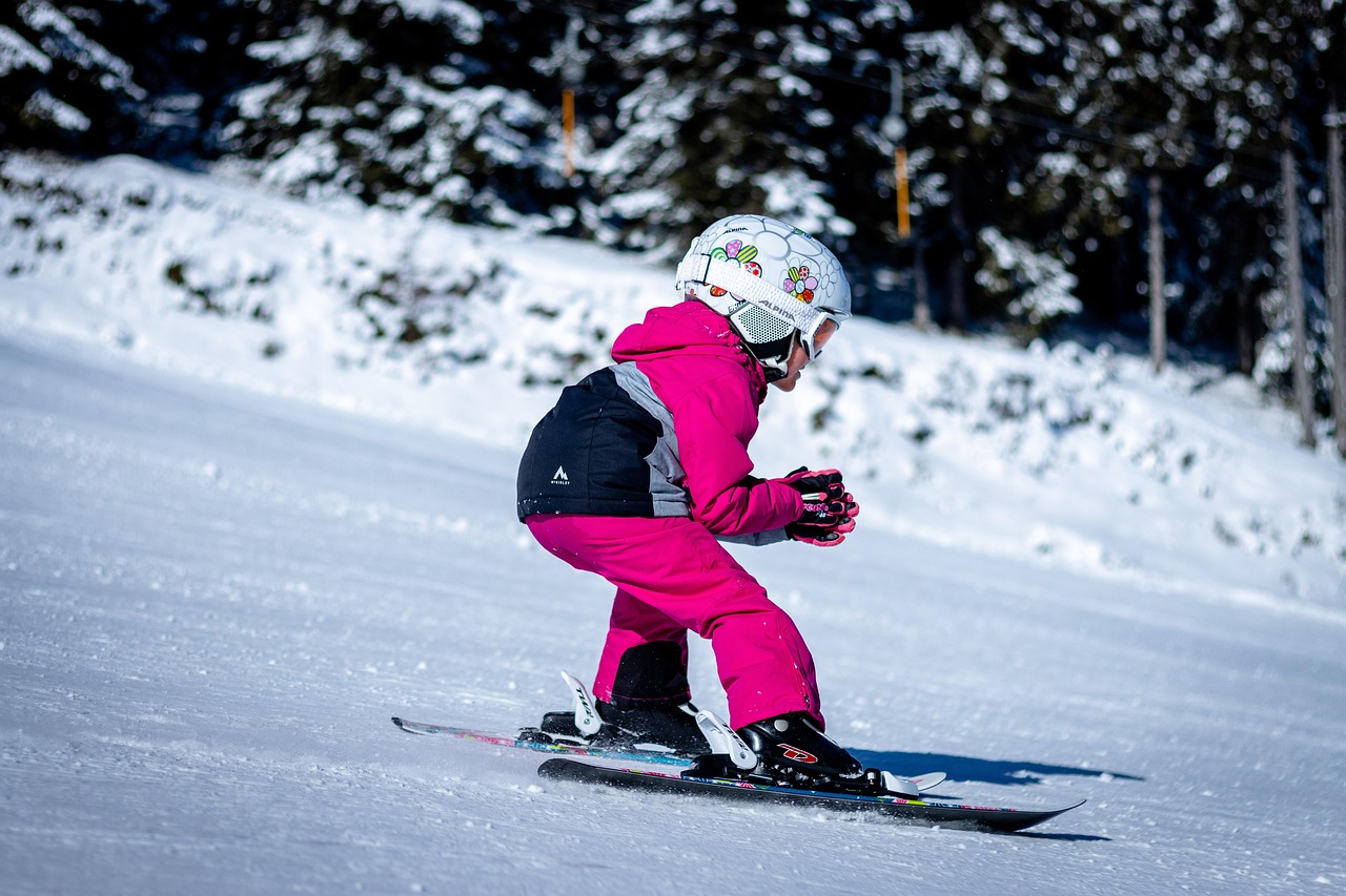 Breezy Johnson crashes out of the super-G final