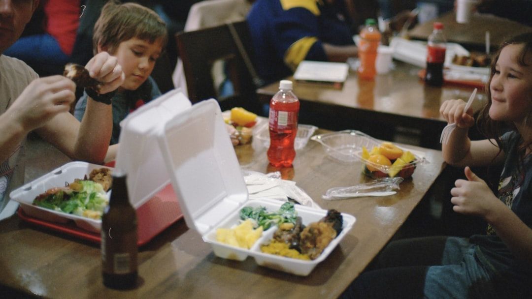 Let's Go Retro with These School Lunches Inspired from the '70s and '80s (Video)