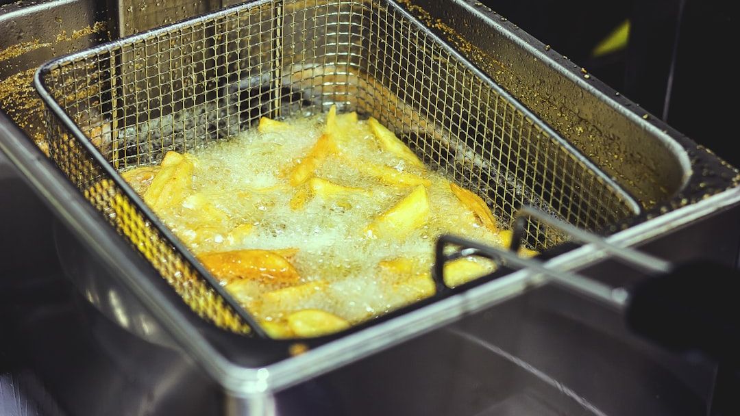 Protect Your Health! Avoid Deep Frying with These Oils (Video)