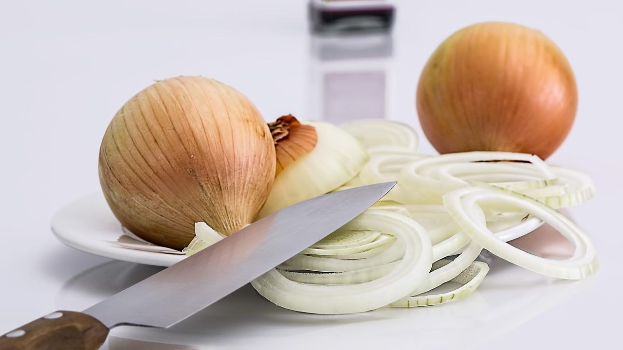 Watch: The Best Techniques for Chopping Onions Like a Pro - Chef Approved!