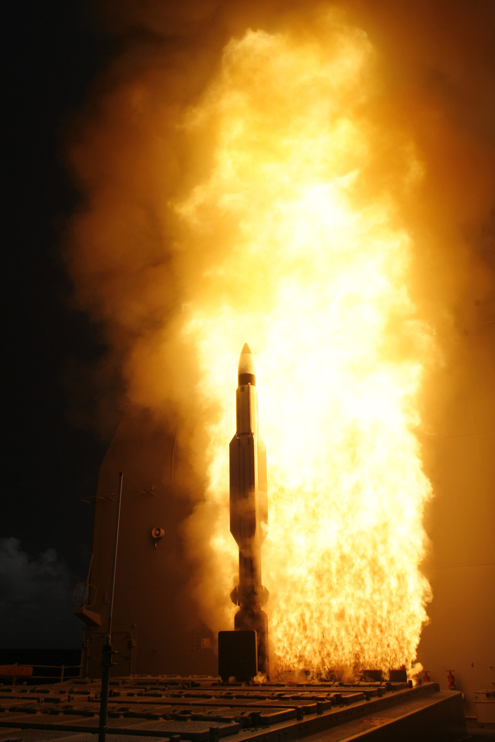 Video shows Iranian missile strike building in Israel