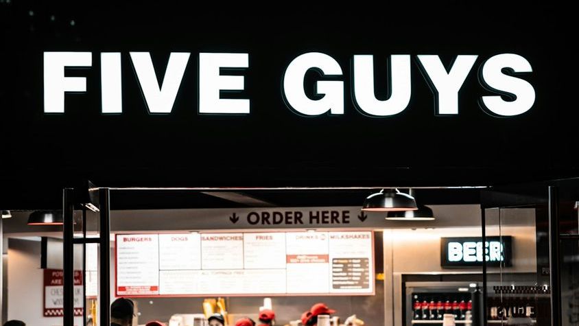 5 Fast-Food Chains That Still Make Items From Scratch
