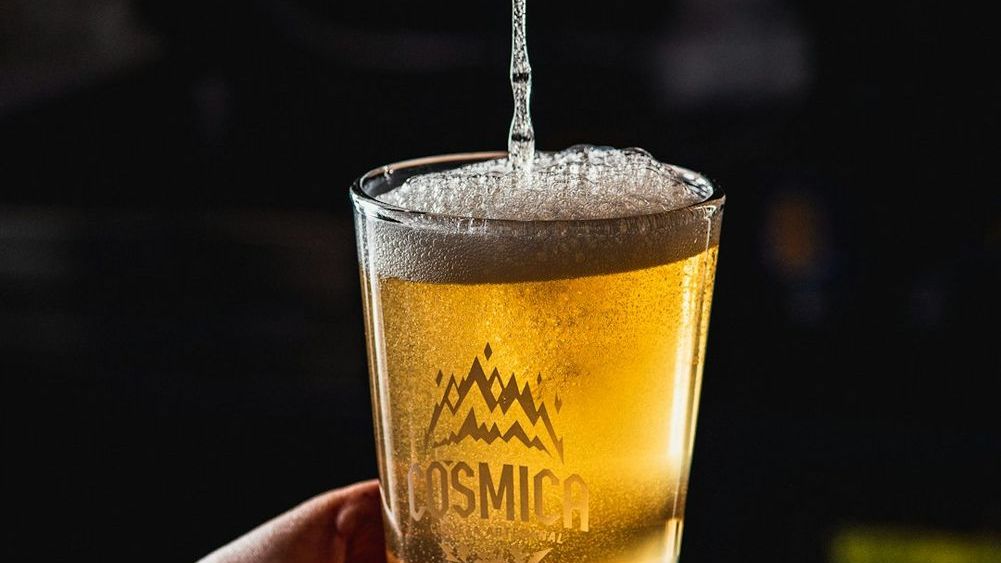 8 Things Bartenders Can Tell About You From Your First Order