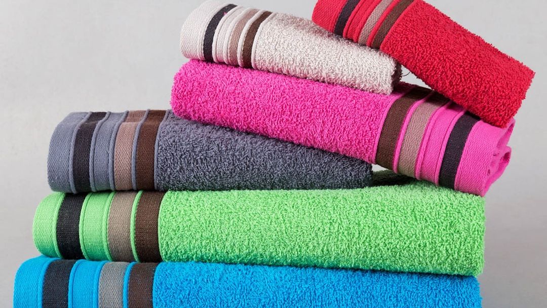 Why Do Chefs Obsess Over Kitchen Towel Color?