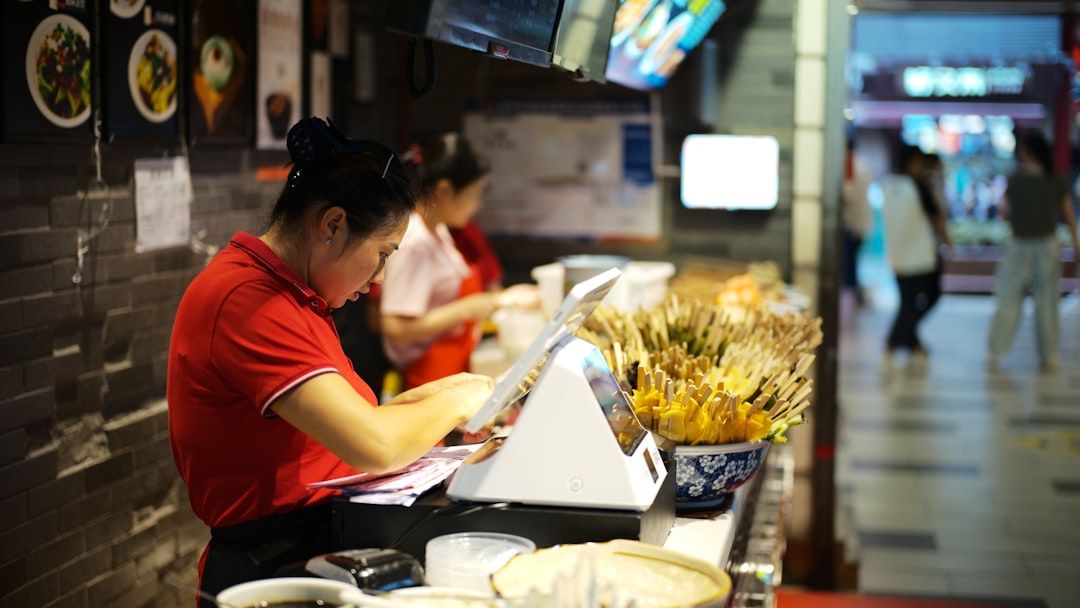 7 Things Restaurant Staff Wish Customers Would Stop Doing Before Leaving the Table