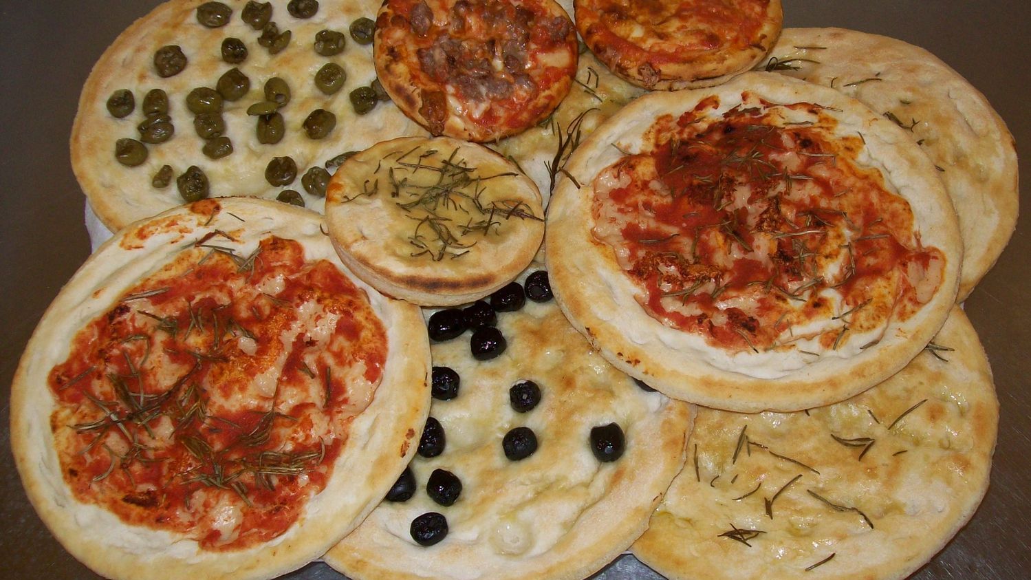 The Pizza Hut 'Priazzo' Era: Why This Stuffed Deep Dish Was the Peak of 1980s Dining