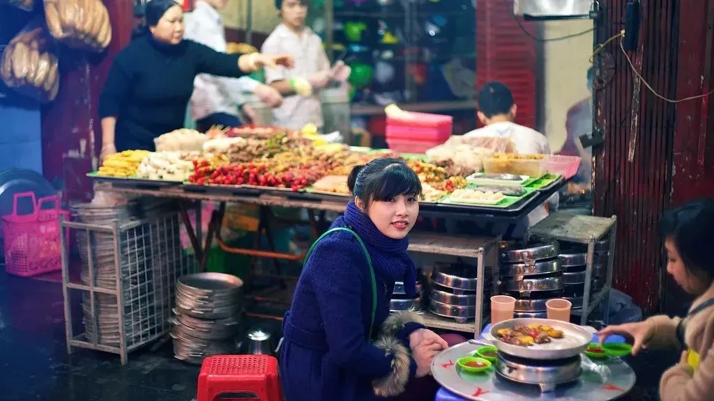 Don't Order Yet: 6 Popular Dishes Tourists Often Regret Trying Abroad