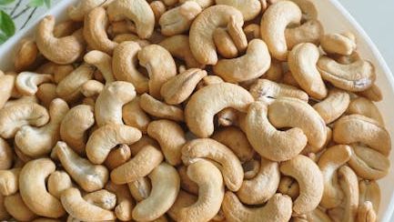The 'Cashew' Danger: Why You Can Never Find This Nut in its Original Shell